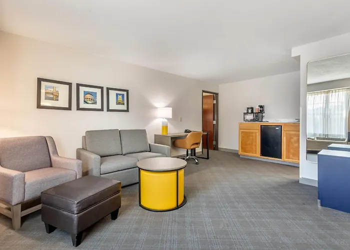 Comfort Suites Downtown Sacramento