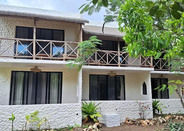 Kipepeo Beach&Village