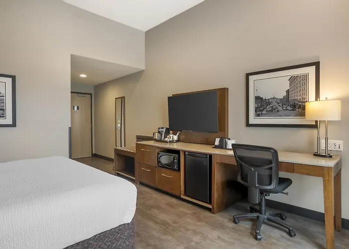 Best Western Plus East Side