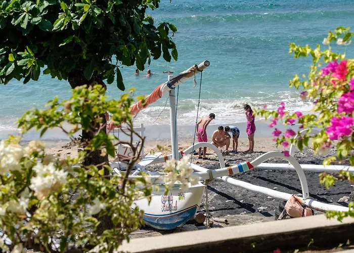 Ibus Beach Hotel