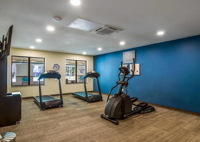 Comfort Suites Brunswick Town Center