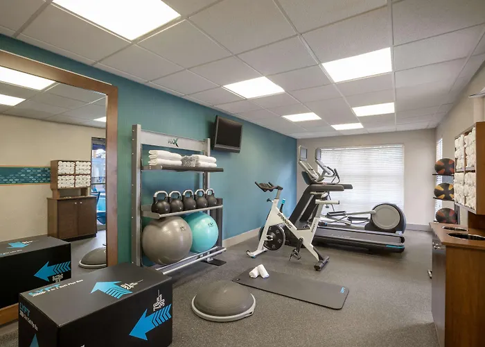 Hampton Inn & Suites Fort Lauderdale Airport
