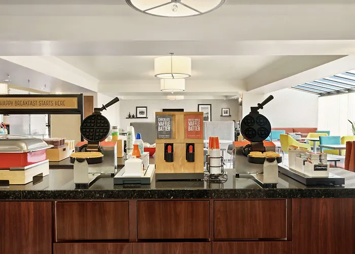 Hampton Inn Portland Airport