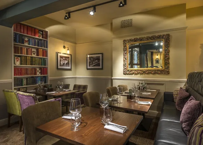 The Royal Oak Hotel, Welshpool - The Coaching Inn Group