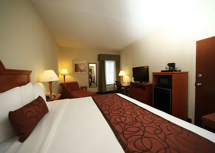 Best Western Plus Edison Inn
