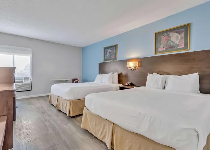 Baymont By Wyndham N Myrtle Beach - Park & Sports Complex Area