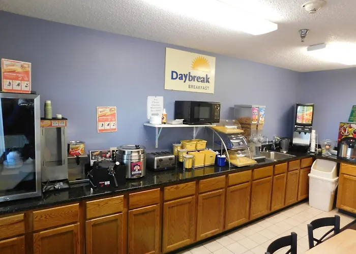 Days Inn By Wyndham Lexington Ne
