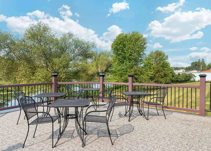 Best Western Spooner Riverplace