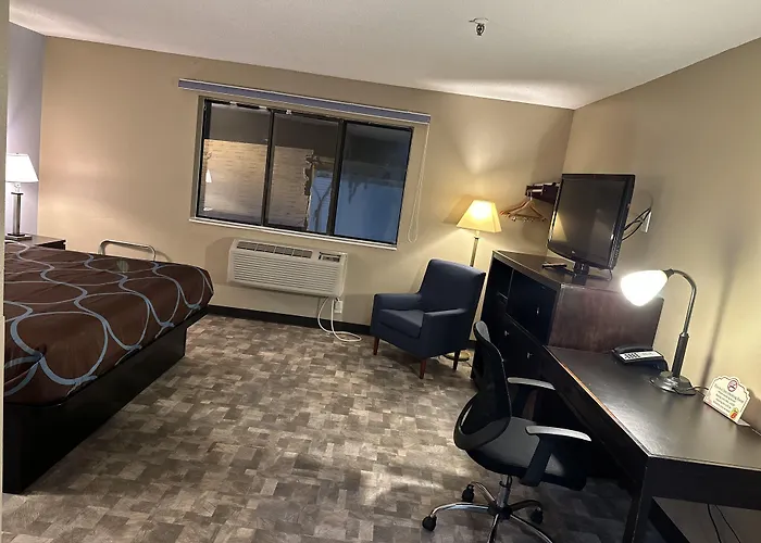 Super 8 By Wyndham Baltimore/Essex Area