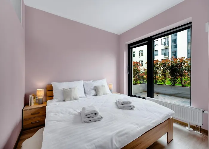 Metropolitan Star Apart Hotel