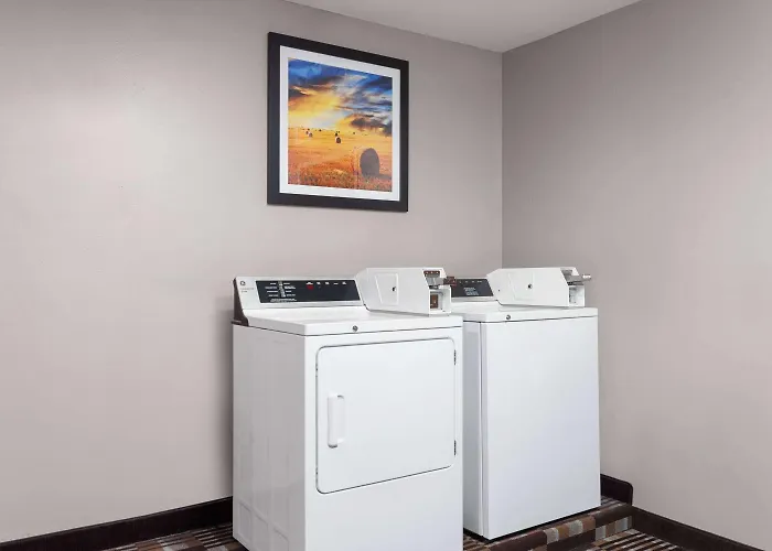 Microtel Inn By Wyndham Janesville