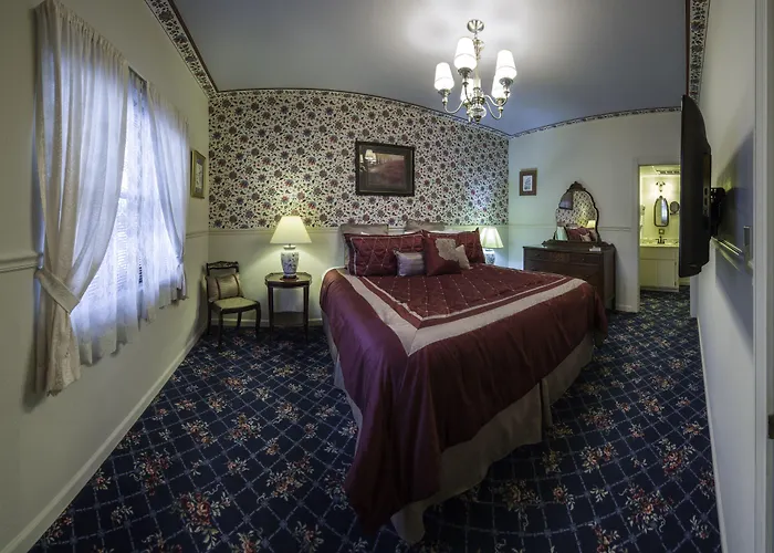 Historic Cary House Hotel
