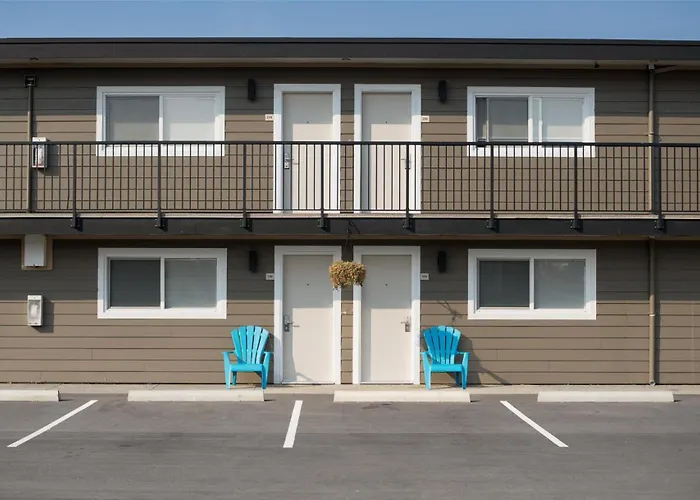 Coast Penticton Hotel