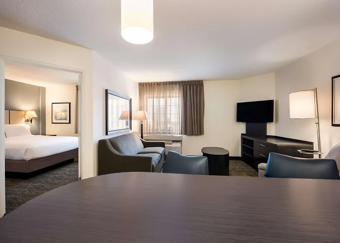 Sonesta Simply Suites Boston Braintree