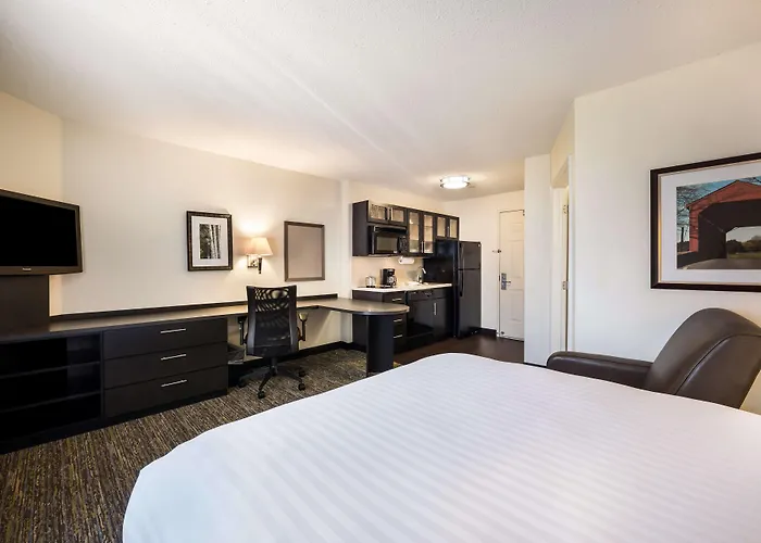 Sonesta Simply Suites Chicago Libertyville