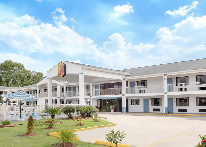 Super 8 By Wyndham Ocean Springs Biloxi