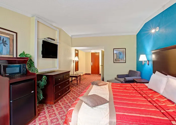 Days Inn By Wyndham Nanuet / Spring Valley