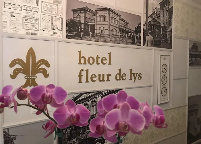 Fleur De Lys