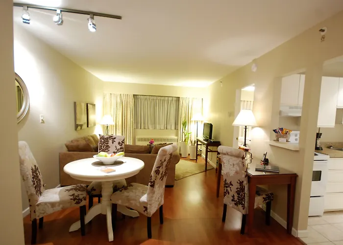 Rosellen Suites At Stanley Park