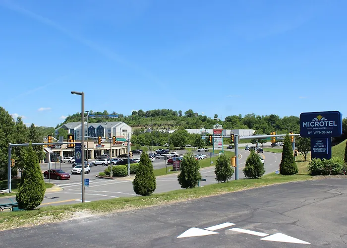 Microtel Inn & Suites By Wyndham Pittsburgh Airport