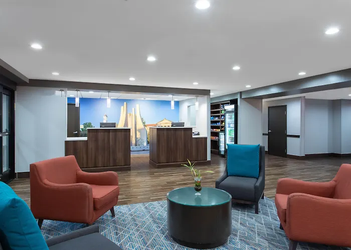 Best Western Plus Lafayette Hotel University Area