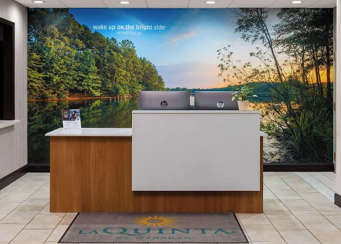 La Quinta Inn & Suites By Wyndham Mooresville