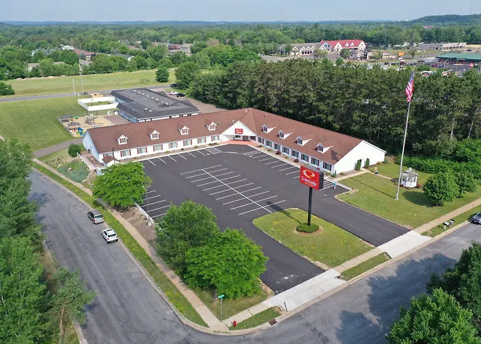 Econo Lodge Inn & Suites Eau Claire South