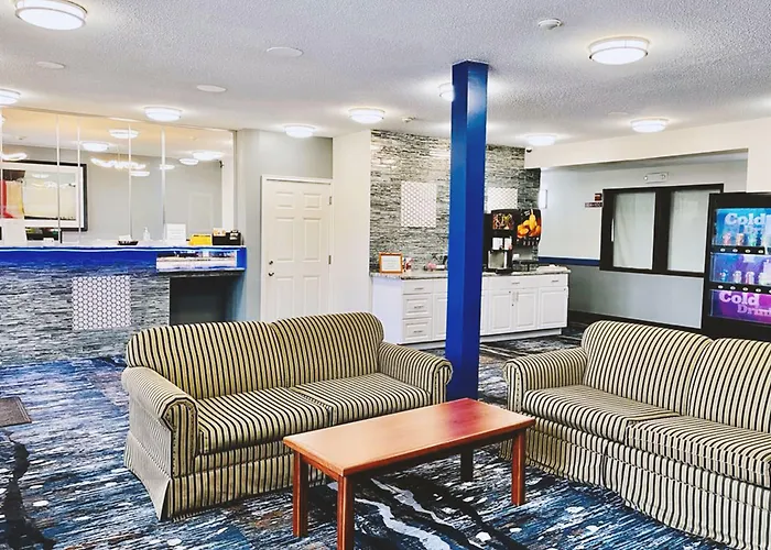 Coratel Inn & Suites By Jasper Northfield