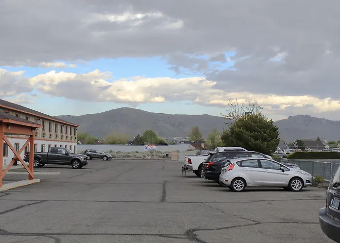 Super 8 By Wyndham Carson City Lake Tahoe