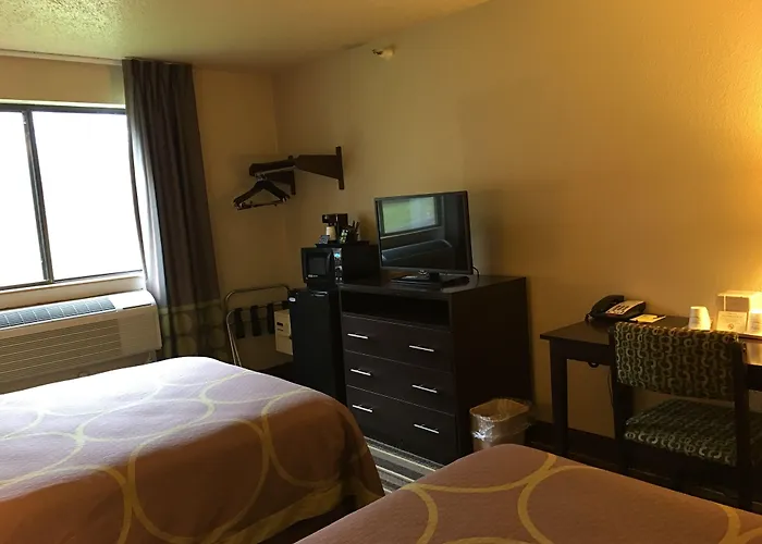 Super 8 By Wyndham Weston Wv