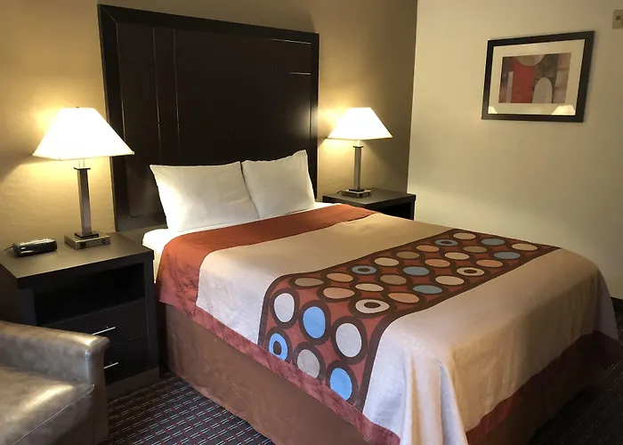 Super 8 By Wyndham Lacey Olympia Area