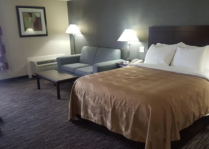 Quality Inn & Suites Danbury Near University
