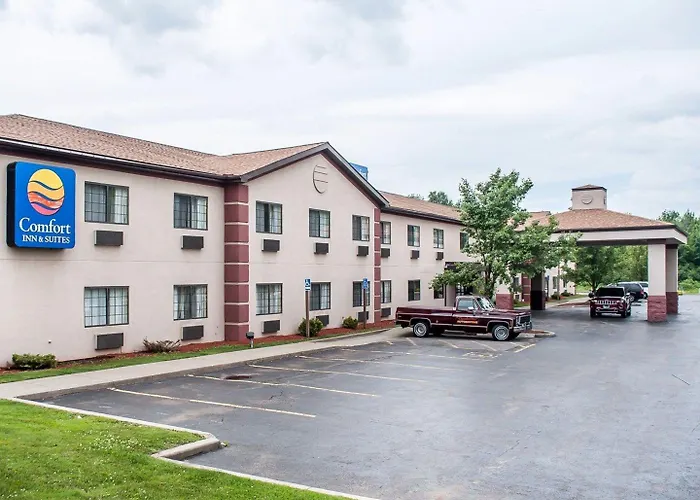 Comfort Inn & Suites Hamburg - Buffalo South