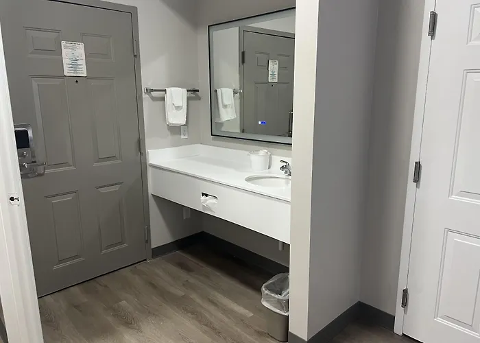 Baymont By Wyndham Lakeland