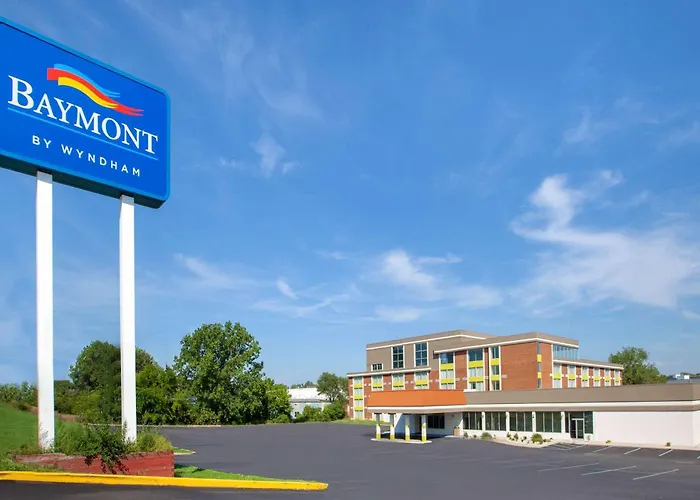 Baymont By Wyndham Grand Rapids Near Downtown
