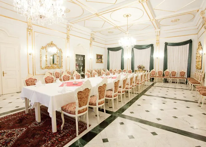 Pannonia Hotel