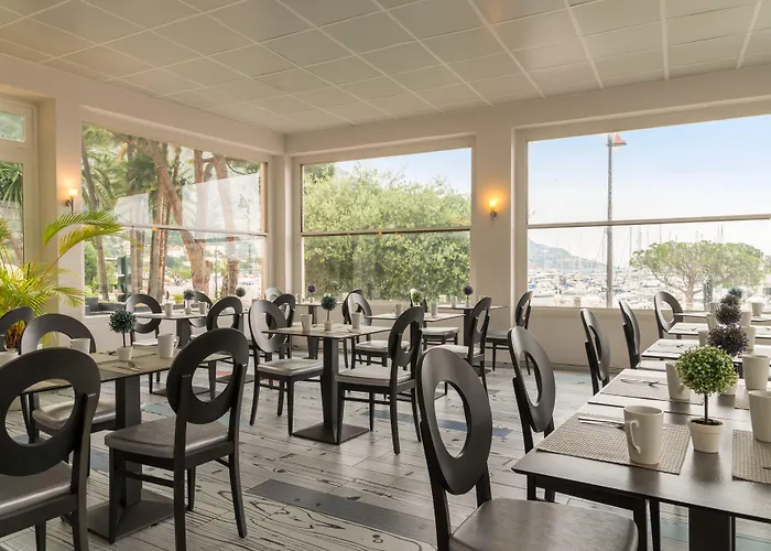 The Originals City, Hotel Frisia, Beaulieu-Sur-Mer