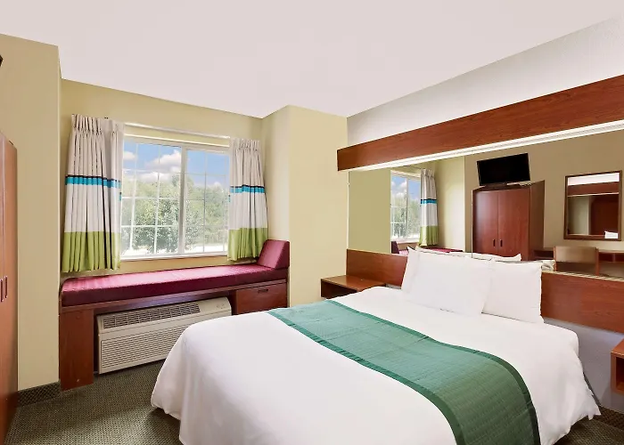 Microtel Inn & Suites By Wyndham Thomasville