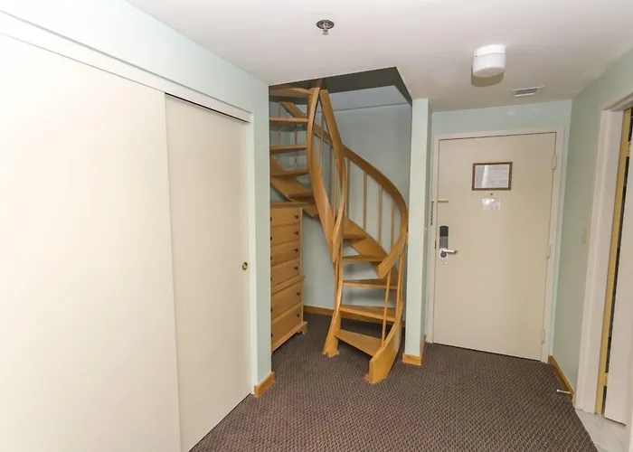 Sugarloaf Mountain Hotel