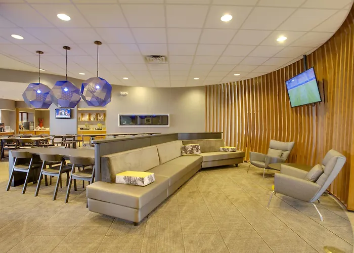 Springhill Suites By Marriott Lawrence Downtown