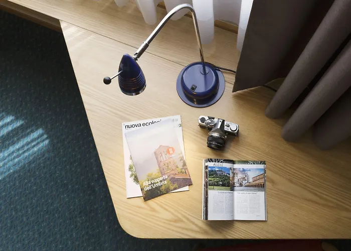 City Hotel & Suites