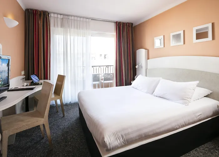 Best Western Astoria