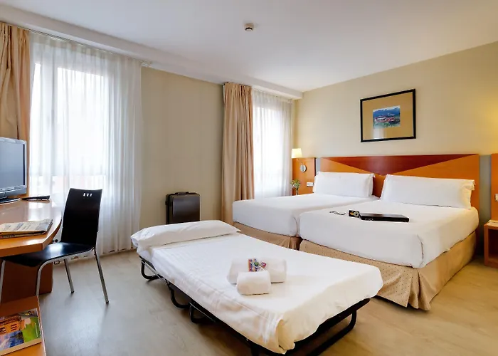 Oca Villa De Aviles Hotel