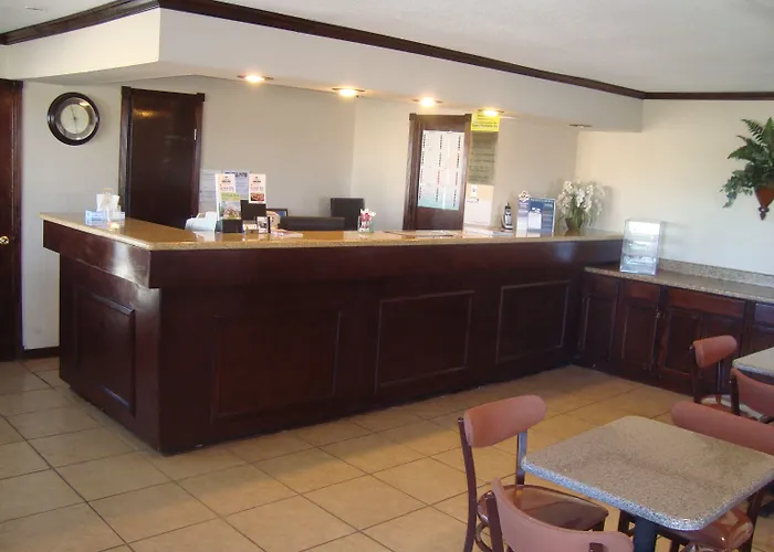 Navasota Inn