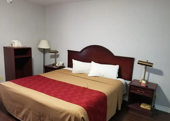 Baymont By Wyndham Montreal Airport