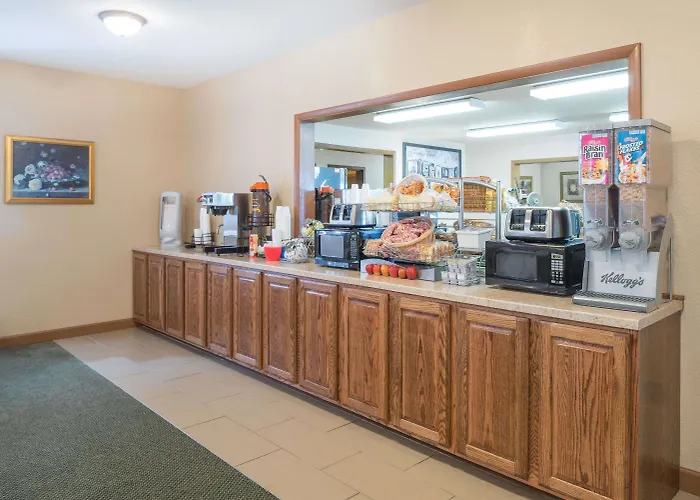 Super 8 By Wyndham Poplar Bluff Missouri
