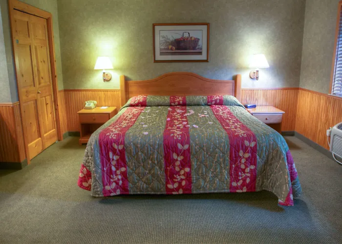 Poulsbo Inn & Suites