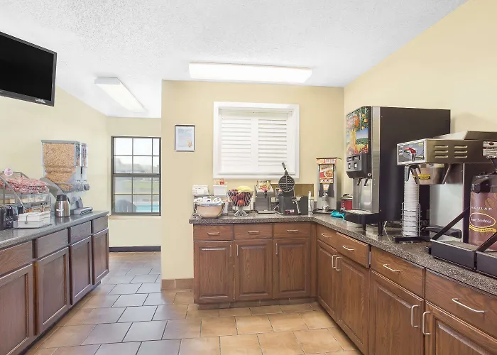 Super 8 By Wyndham Nixa/Springfield Area