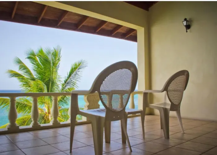 Silver Seas Hotel