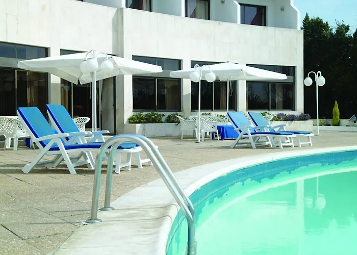 Hotel Meia Lua